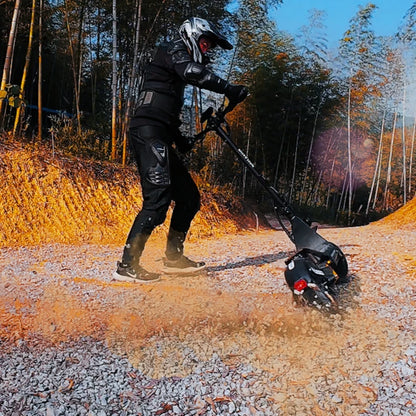 4400W Dual Motor Off-Road Electric Scooter – 11-Inch Tires, Hydraulic Suspension, Foldable Design (IPX5 Rated)